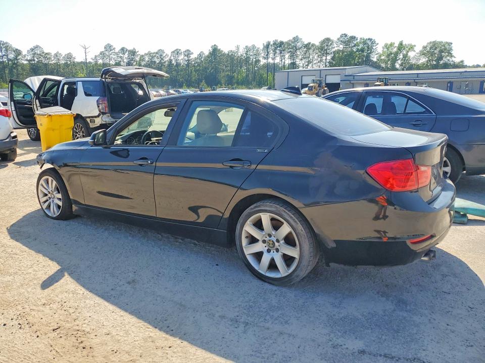 52847656 :رقم المزاد ، WBA3A5C57EJ464903 vin ، 2014 Bmw 328 مزاد بيع