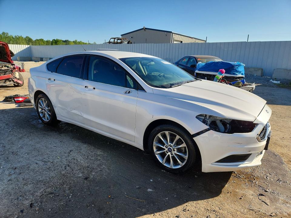 53101306 :رقم المزاد ، 3FA6P0H70HR413349 vin ، 2017 Ford Fusion مزاد بيع