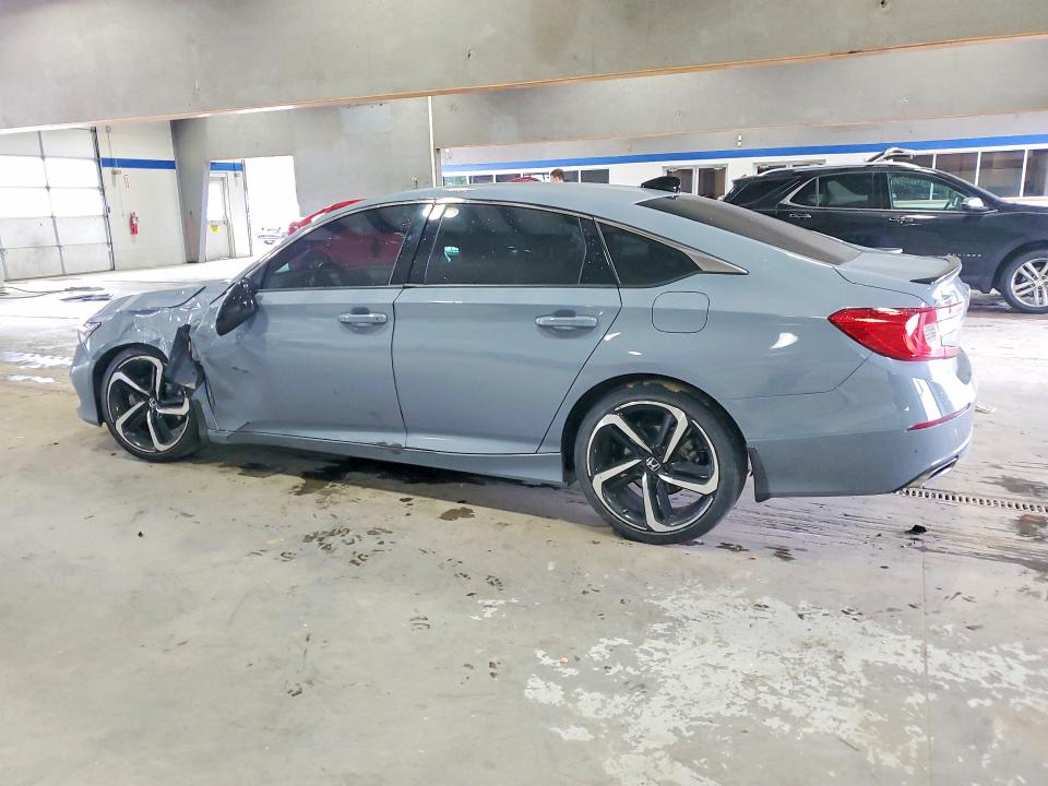 Продажа на аукционе авто 2022 Honda Accord, vin: 1HGCV1F34NA092450, номер лота: 52771026