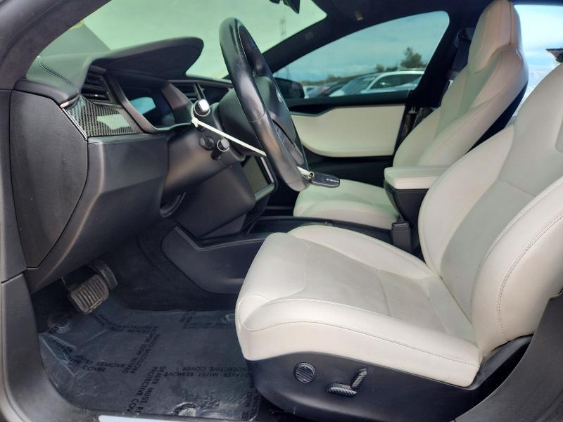 Продажа на аукционе авто 2018 Tesla Model S, vin: 5YJSA1E23JF275726, номер лота: 49843456