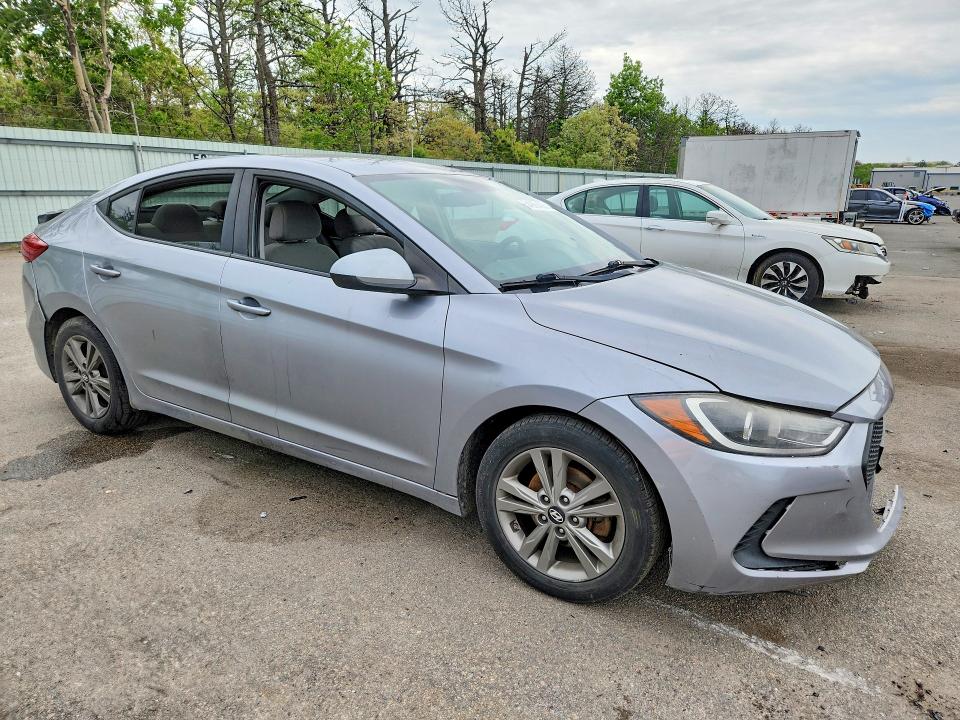 Продажа на аукционе авто 2017 Hyundai Elantra, vin: 5NPD84LF6HH182092, номер лота: 54966486