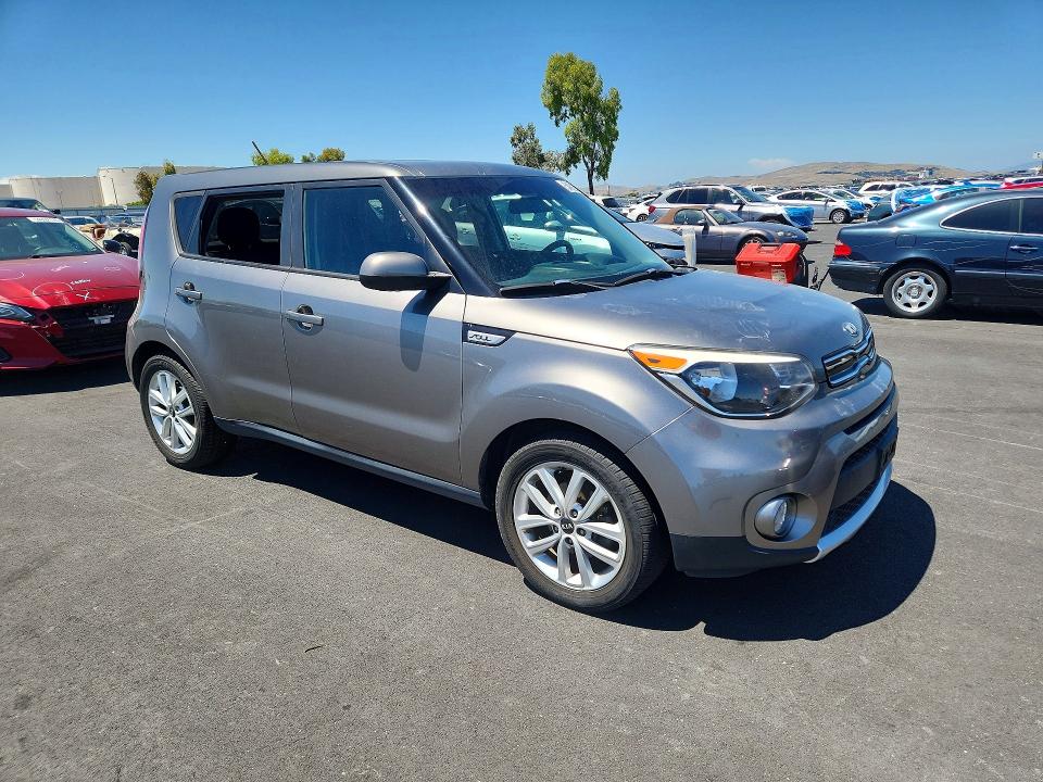 Продаж на аукціоні авто 2018 Kia Soul, vin: KNDJP3A56J7528078, номер лоту: 54992746