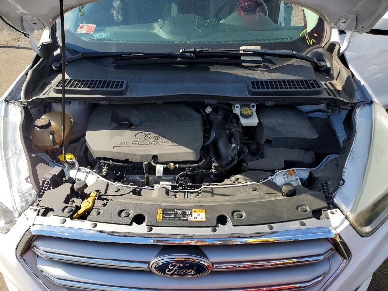 2017 Ford Escape მანქანა იყიდება აუქციონზე, vin: 1FMCU0GD8HUE37822, აუქციონის ნომერი: 52875606