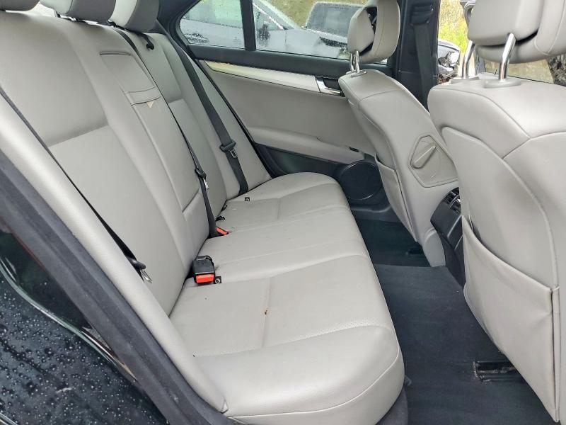 Продажа на аукционе авто 2008 Mercedes-benz C, vin: WDDGF81XX8F050703, номер лота: 51927596
