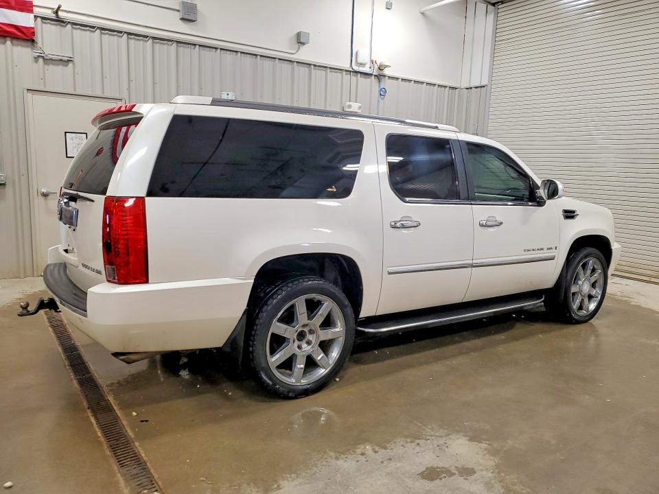 2008 Cadillac Escalade მანქანა იყიდება აუქციონზე, vin: 1GYFK66828R157003, აუქციონის ნომერი: 52248226