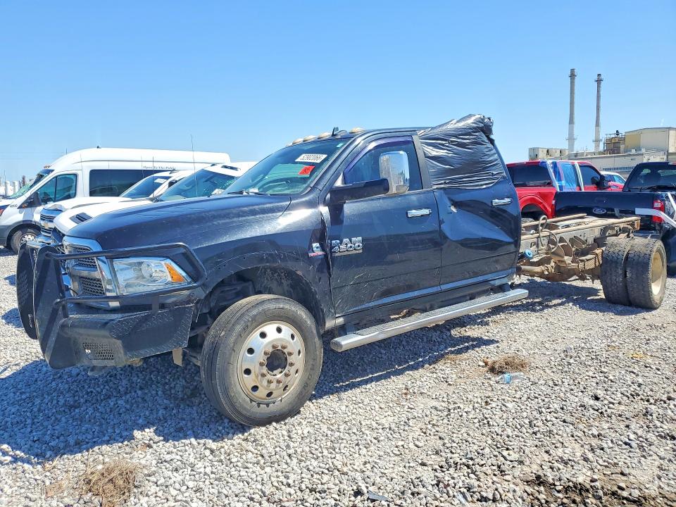 52902066 :رقم المزاد ، 3C7WRLFL3FG632789 vin ، 2015 Ram 4500 مزاد بيع