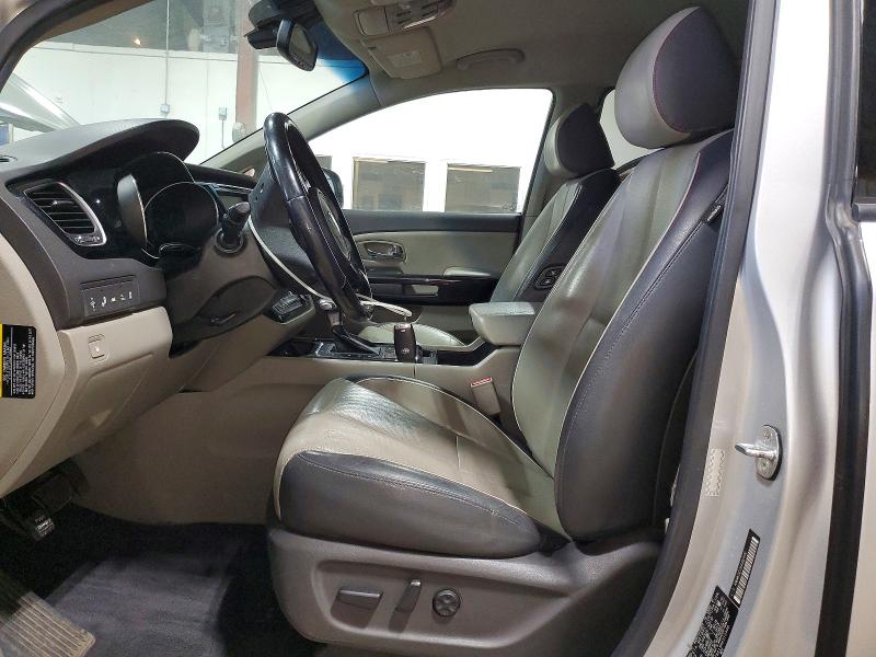 51885076 :رقم المزاد ، KNDMC5C13H6312400 vin ، 2017 Kia Sedona مزاد بيع