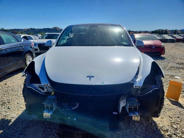 Продажа на аукционе авто 2024 Tesla Model Y, vin: 7SAYGAEE2RF008613, номер лота: 54869436
