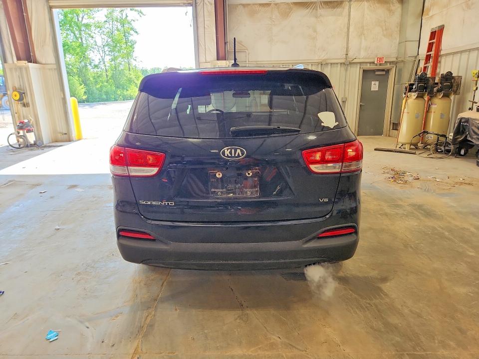 55192506 :رقم المزاد ، 5XYPG4A59HG196988 vin ، 2017 Kia Sorento مزاد بيع