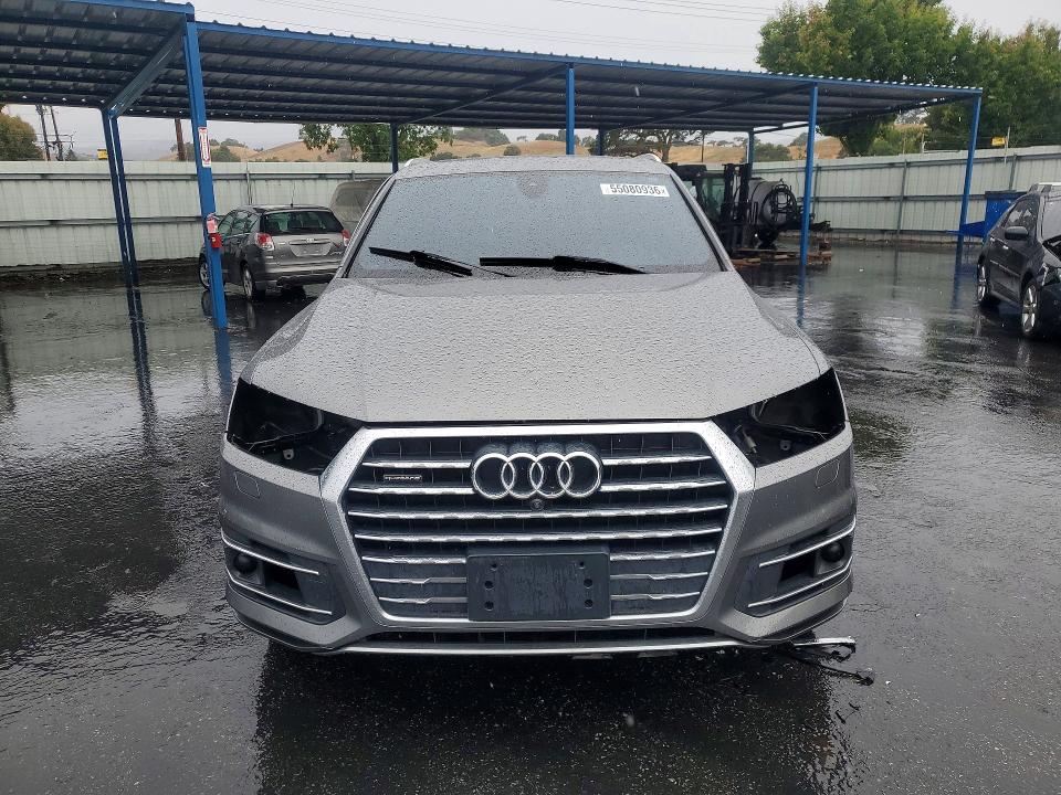 55080936 :رقم المزاد ، WA1VAAF76HD013606 vin ، 2017 Audi Q7 مزاد بيع