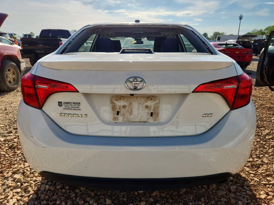 52444186 :رقم المزاد ، 5YFBURHE3HP623308 vin ، 2017 Toyota Corolla مزاد بيع