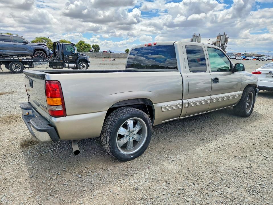 2002 Chevrolet Silverado მანქანა იყიდება აუქციონზე, vin: 2GCEC19TX21106348, აუქციონის ნომერი: 54000886