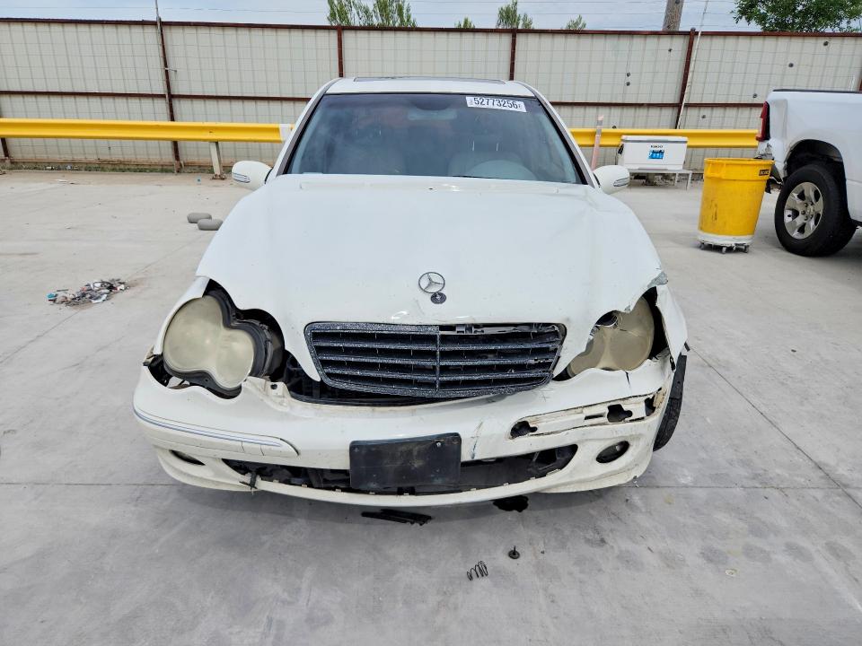 52773256 :رقم المزاد ، WDBRF61J05A728756 vin ، 2005 Mercedes-benz C مزاد بيع