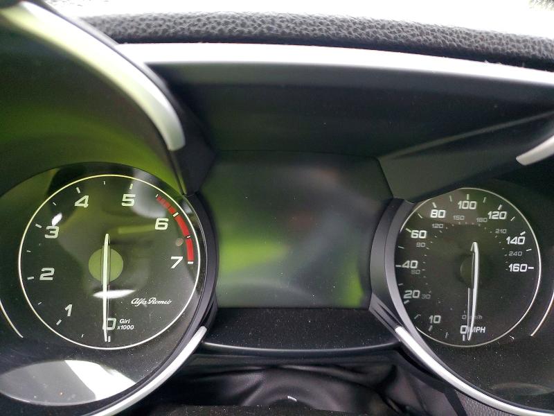 52037376 :رقم المزاد ، ZARFAMBN6M7646069 vin ، 2021 Alfa Romeo Giulia مزاد بيع