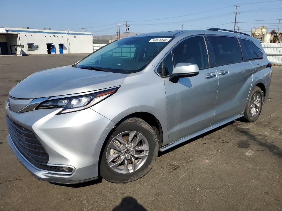 Продаж на аукціоні авто 2022 Toyota Sienna, vin: 5TDJSKFC9NS044854, номер лоту: 55018546