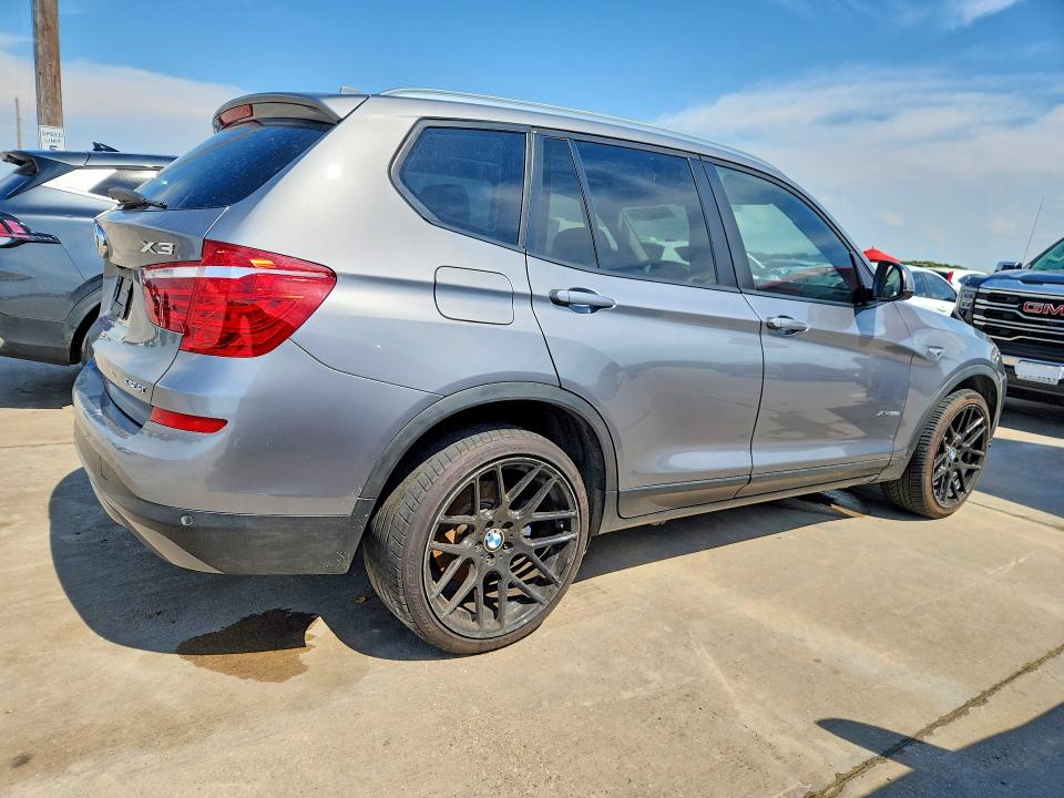 2015 Bmw X3 მანქანა იყიდება აუქციონზე, vin: 5UXWX9C51F0D54976, აუქციონის ნომერი: 54949066