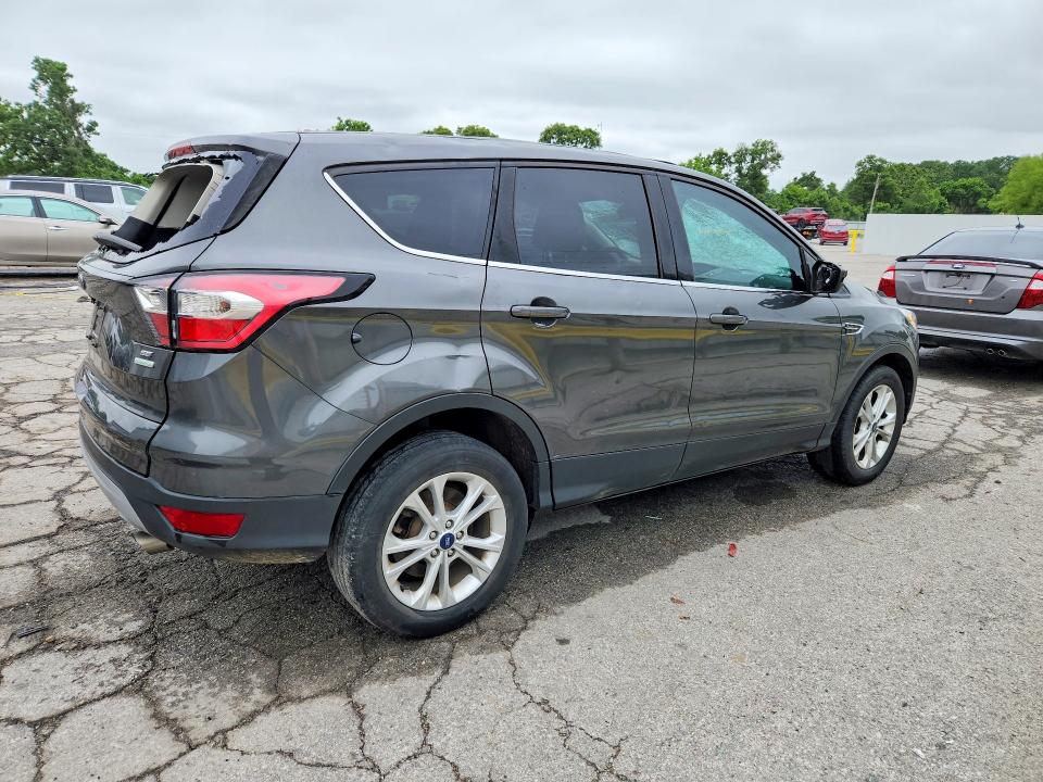 Продажа на аукционе авто 2017 Ford Escape, vin: 1FMCU0GD0HUB79912, номер лота: 54443166