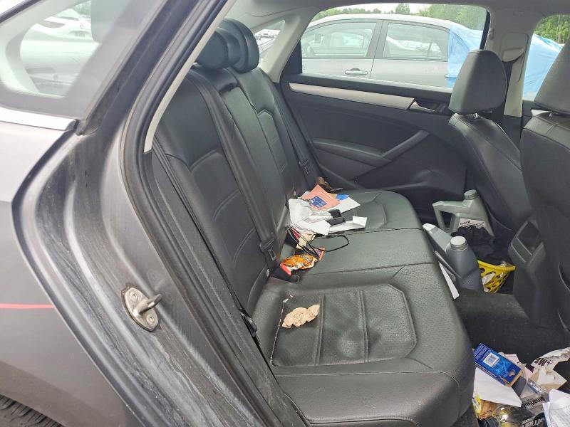 54606926 :رقم المزاد ، 1VWBP7A38CC033706 vin ، 2012 Volkswagen Passat مزاد بيع