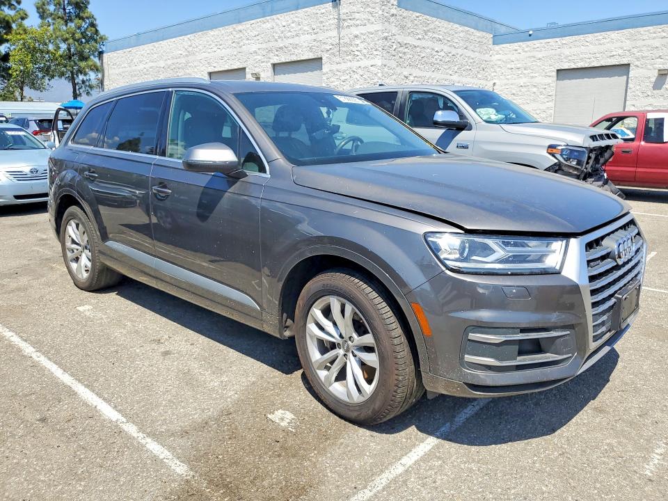 Продажа на аукционе авто 2019 Audi Q7, vin: WA1AAAF74KD010032, номер лота: 51886926