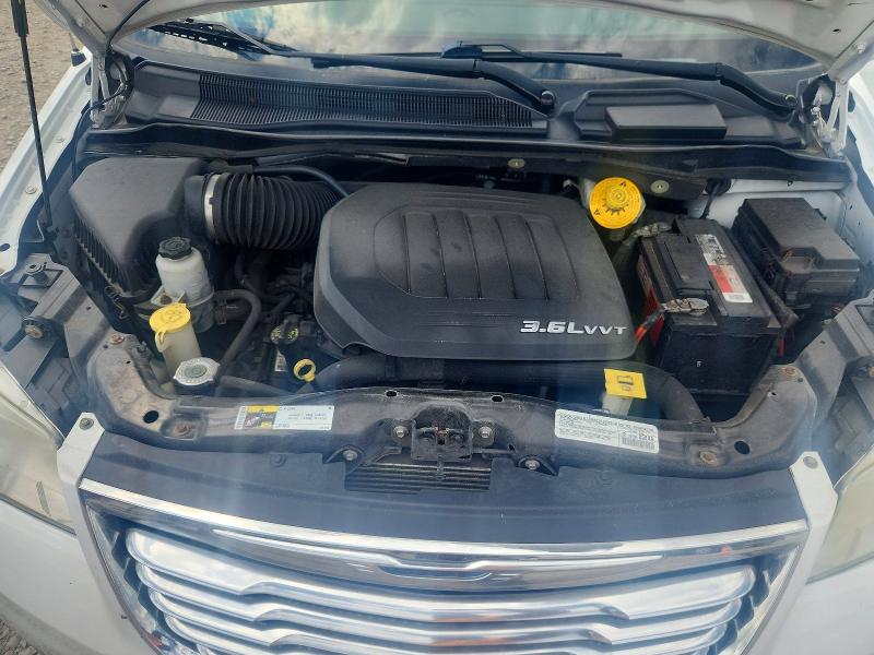 Продаж на аукціоні авто 2015 Chrysler Town And Country, vin: 2C4RC1BG9ER398174, номер лоту: 52493696