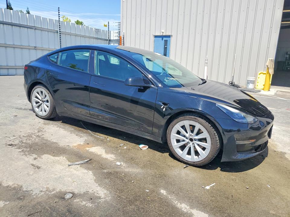 52964406 :رقم المزاد ، 5YJ3E1EAXNF188072 vin ، 2022 Tesla Model 3 مزاد بيع