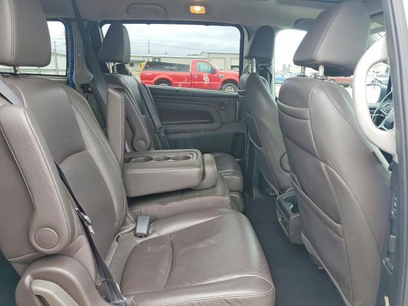 53838646 :رقم المزاد ، 5FNRL6H87JB000141 vin ، 2018 Honda Odyssey مزاد بيع
