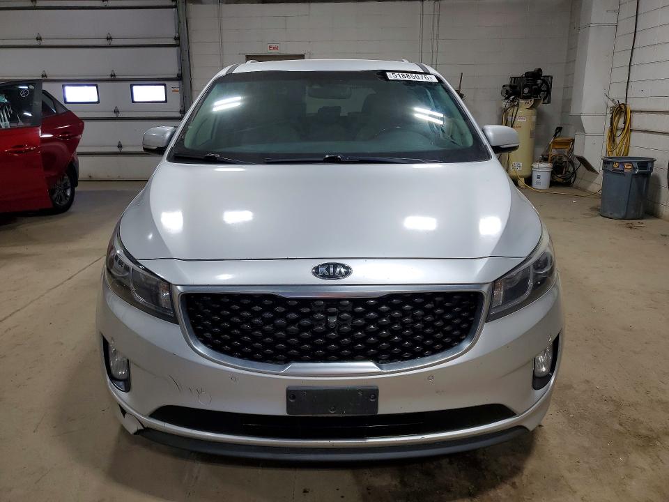 51885076 :رقم المزاد ، KNDMC5C13H6312400 vin ، 2017 Kia Sedona مزاد بيع