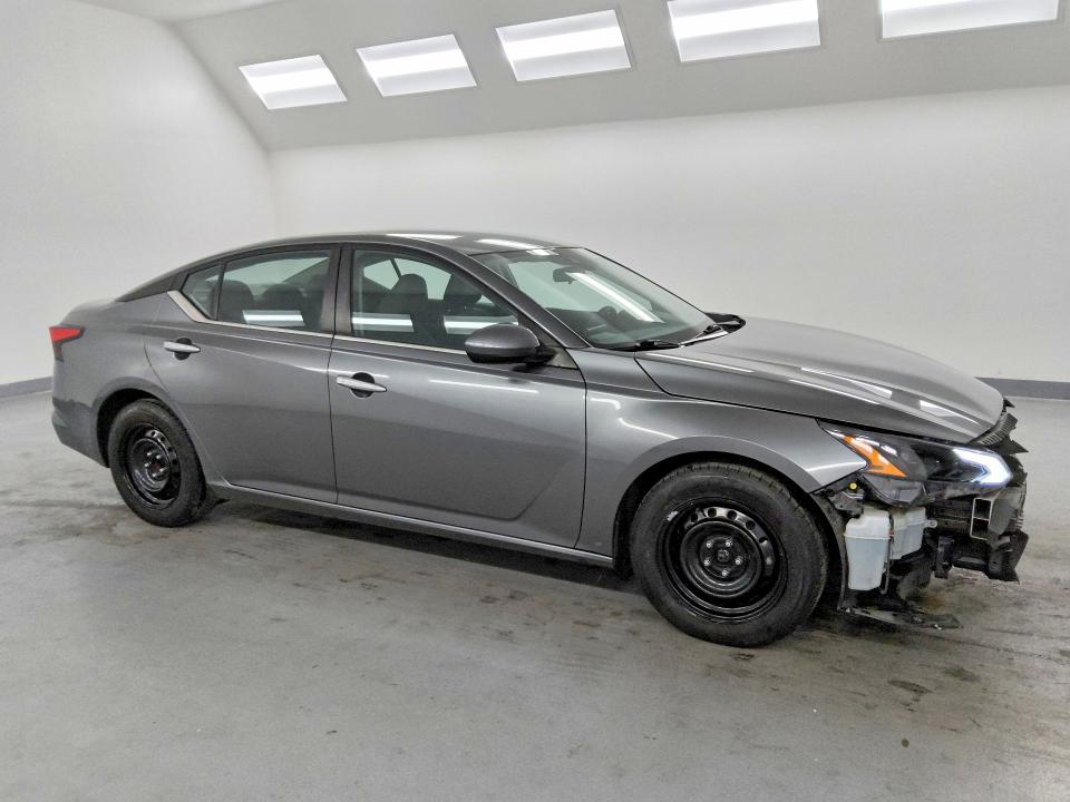 54881346 :رقم المزاد ، 1N4BL4BV9PN376604 vin ، 2023 Nissan Altima مزاد بيع