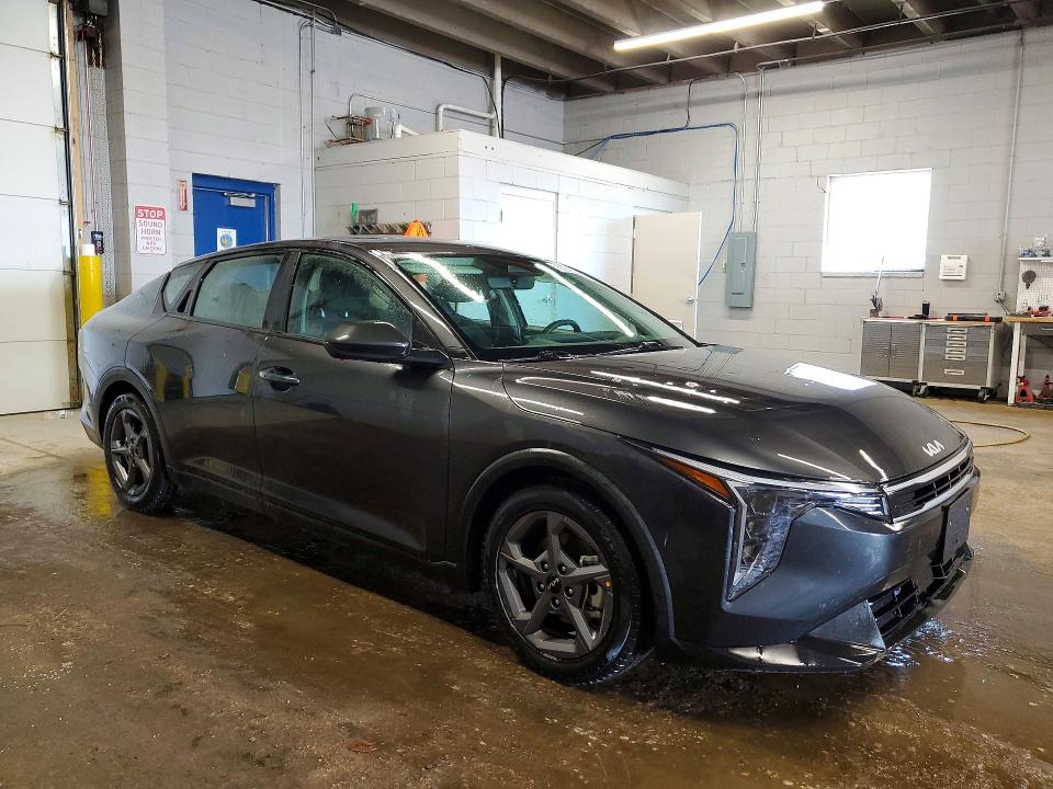 Продаж на аукціоні авто 2025 Kia K4, vin: 3KPFT4DEXSE098320, номер лоту: 53945086