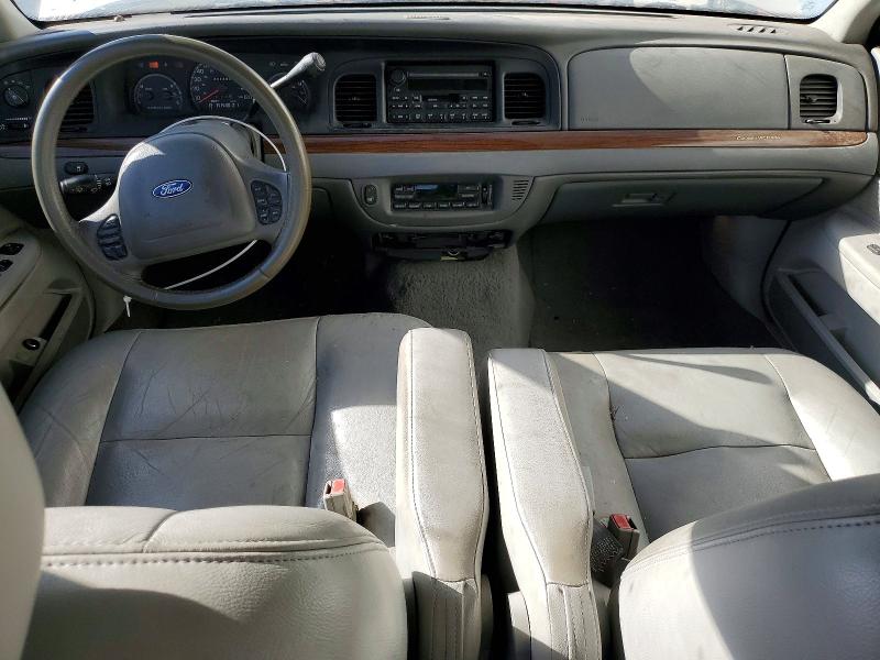 2004 Ford Crown Victoria მანქანა იყიდება აუქციონზე, vin: 2FAFP74WX4X132158, აუქციონის ნომერი: 55100066