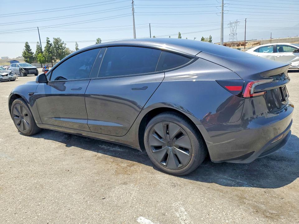 52711336 :رقم المزاد ، 5YJ3E1EAXRF821370 vin ، 2024 Tesla Model 3 مزاد بيع