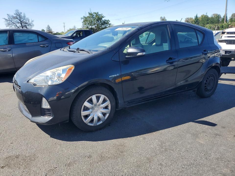 52350356 :رقم المزاد ، JTDKDTB32E1572128 vin ، 2014 Toyota Prius C مزاد بيع
