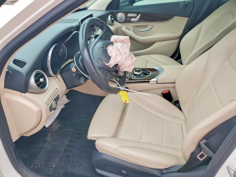 51371176 :رقم المزاد ، 55SWF4KB5HU197015 vin ، 2017 Mercedes-benz C مزاد بيع