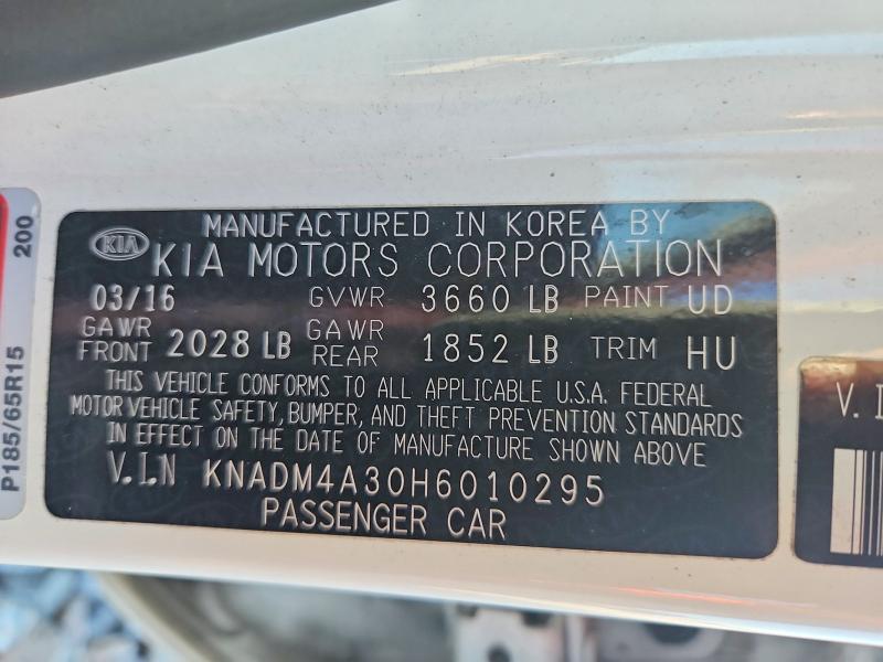 54048606 :رقم المزاد ، KNADM4A30H6010295 vin ، 2017 Kia Rio مزاد بيع