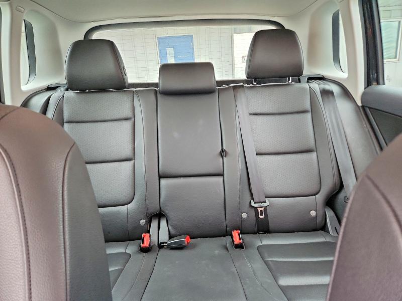 Продажа на аукционе авто 2016 Volkswagen Tiguan, vin: WVGBV7AX5GW566382, номер лота: 52615536