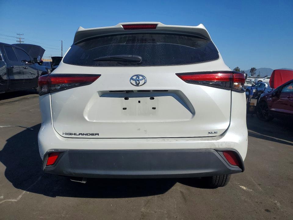 Продажа на аукционе авто 2023 Toyota Highlander, vin: 5TDKDRAH6PS024820, номер лота: 52270936