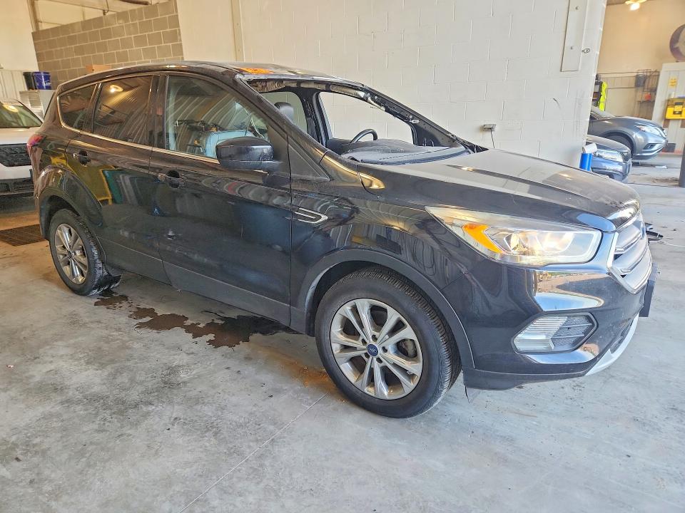 2019 Ford Escape მანქანა იყიდება აუქციონზე, vin: 1FMCU0HD6KUB78172, აუქციონის ნომერი: 54019146