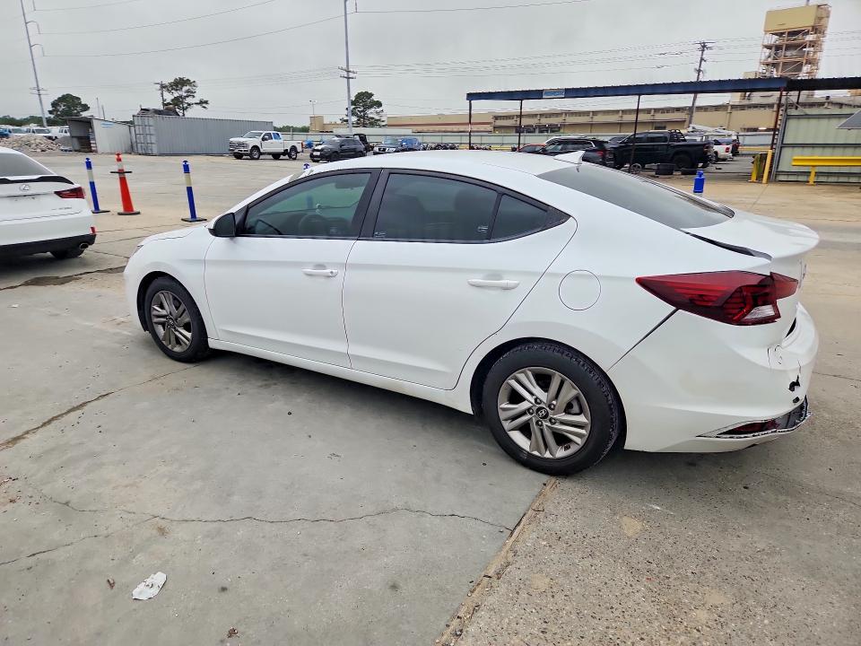 52411976 :رقم المزاد ، 5NPD84LF5KH426158 vin ، 2019 Hyundai Elantra مزاد بيع