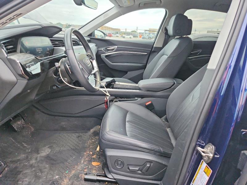 Продажа на аукционе авто 2021 Audi E-tron, vin: WA12AAGE5MB001582, номер лота: 52018686