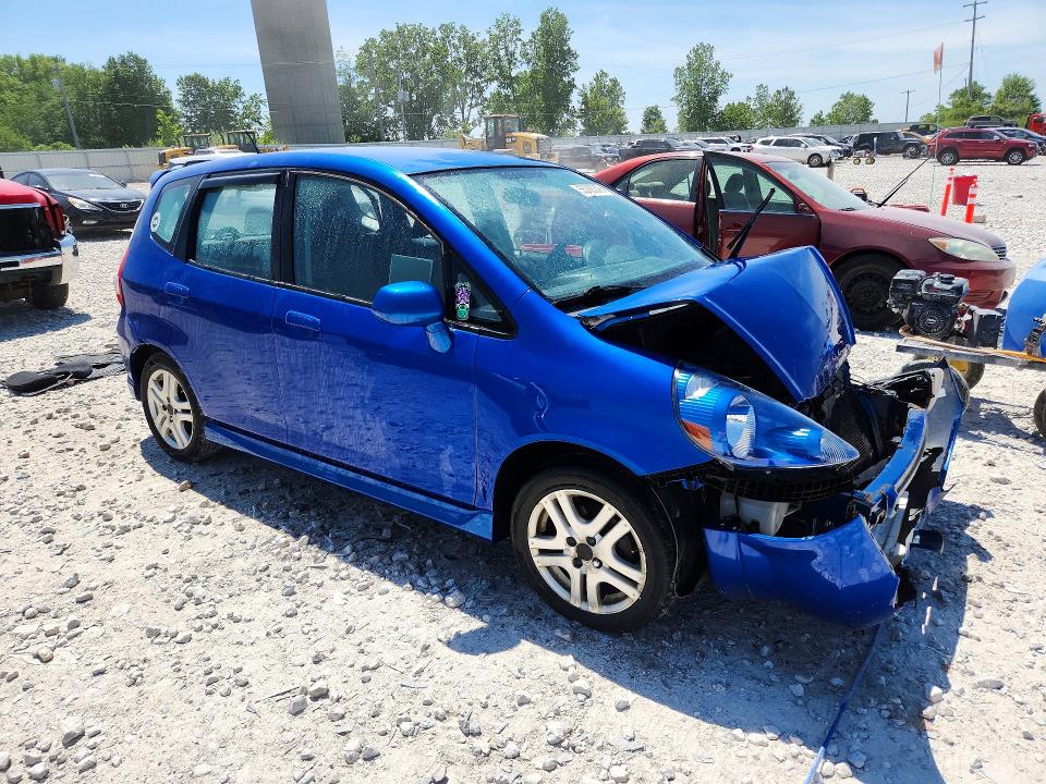 Продажа на аукционе авто 2007 Honda Fit, vin: JHMGD38637S057478, номер лота: 55083376