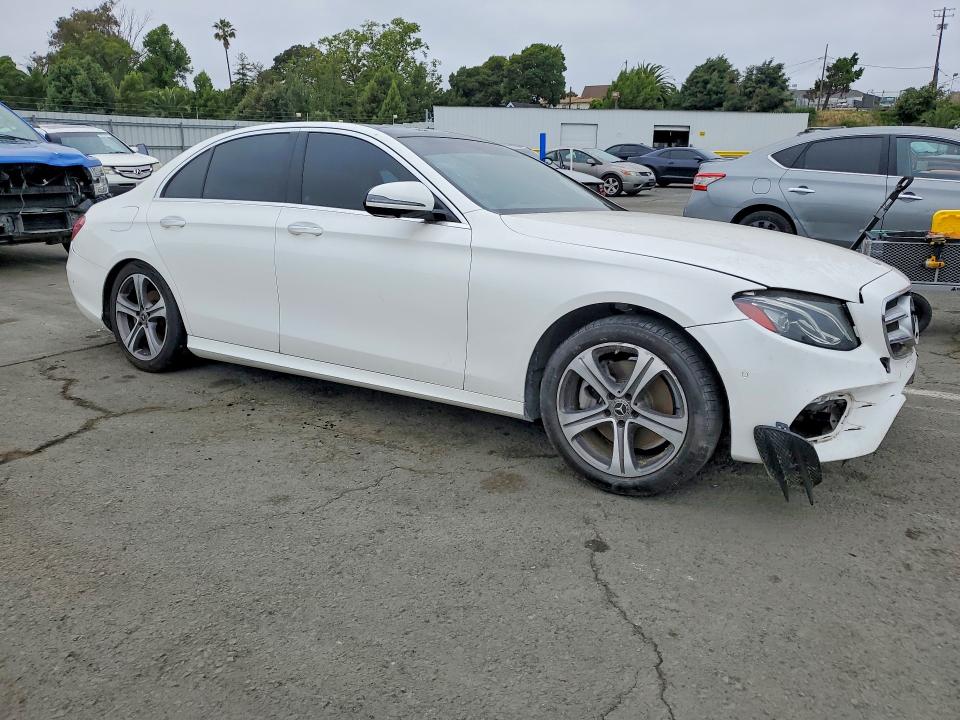 2019 Mercedes-benz E მანქანა იყიდება აუქციონზე, vin: WDDZF4JB8KA506501, აუქციონის ნომერი: 53256356