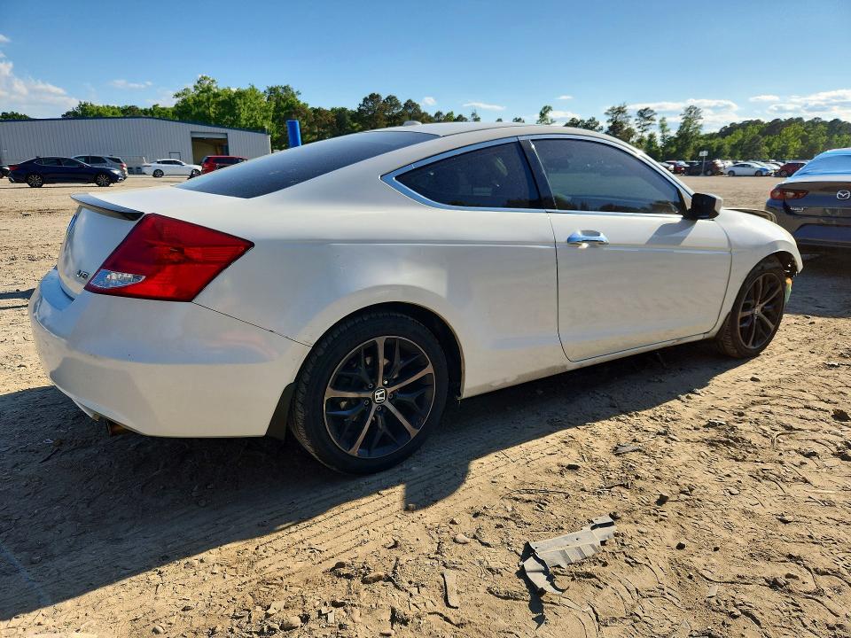 53054986 :رقم المزاد ، 1HGCS2B8XBA008787 vin ، 2011 Honda Accord مزاد بيع