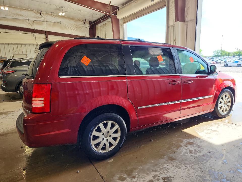 54633316 :رقم المزاد ، 2A4RR8DX9AR448533 vin ، 2010 Chrysler Town & Country مزاد بيع