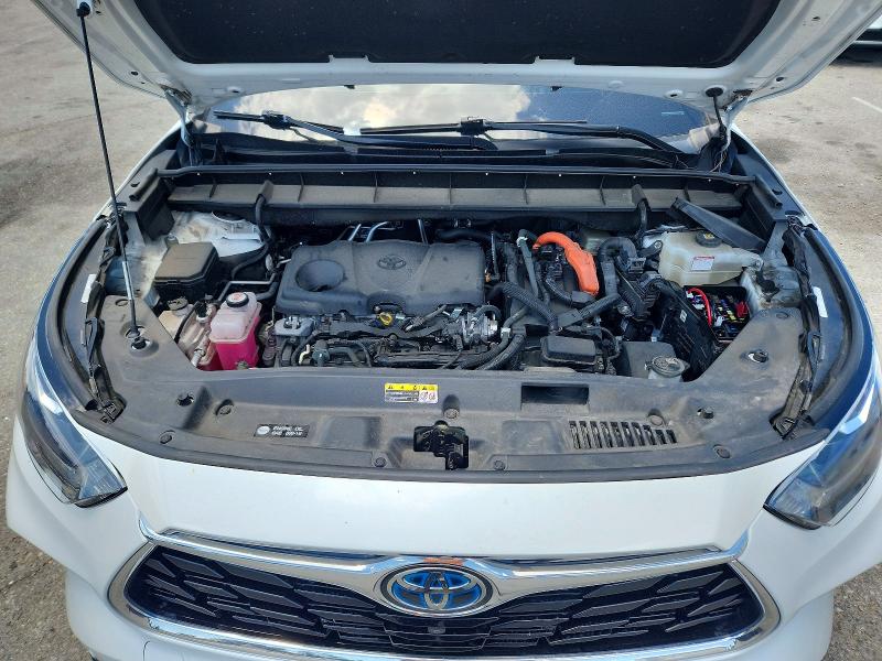 Продажа на аукционе авто 2022 Toyota Highlander, vin: 5TDEBRCH5NS078333, номер лота: 54830856