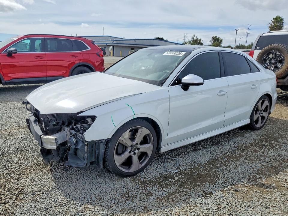 2015 Audi S3 მანქანა იყიდება აუქციონზე, vin: WAUBFGFF5F1109484, აუქციონის ნომერი: 52053226