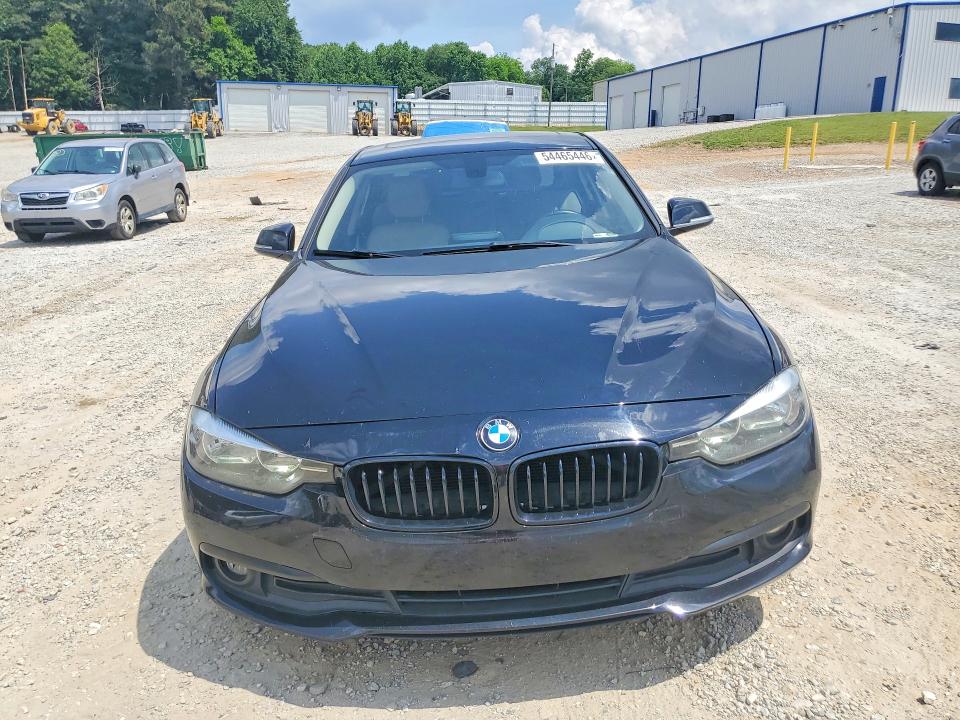 2017 Bmw 320 მანქანა იყიდება აუქციონზე, vin: WBA8E1G36HNU16690, აუქციონის ნომერი: 54465446
