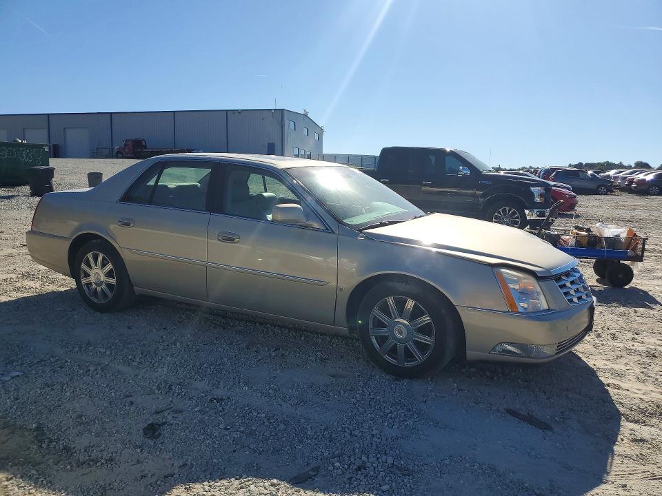 51590296 :رقم المزاد ، 1G6KD57Y17U199376 vin ، 2007 Cadillac Dts مزاد بيع
