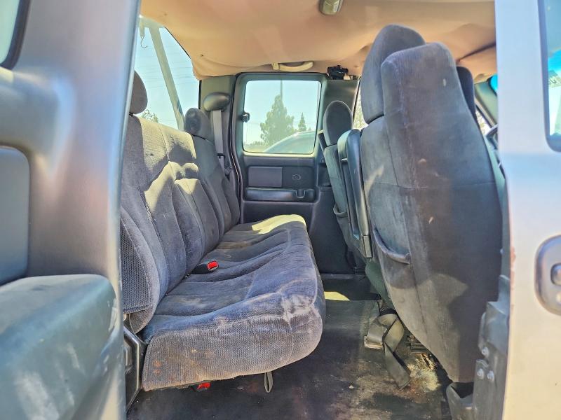 Auction sale of the 2000 Gmc New Sierra, vin: 1GTGC29U9YE343928, lot number: 50521516