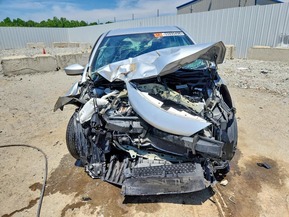 2016 Nissan Versa Note მანქანა იყიდება აუქციონზე, vin: 3N1CE2CP1GL381456, აუქციონის ნომერი: 55095496