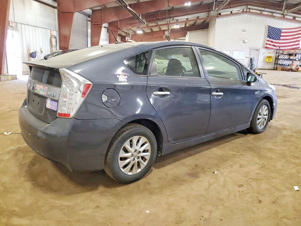 51911696 :رقم المزاد ، JTDKN3DP9E3048945 vin ، 2014 Toyota Prius Plug-in Hybrid مزاد بيع